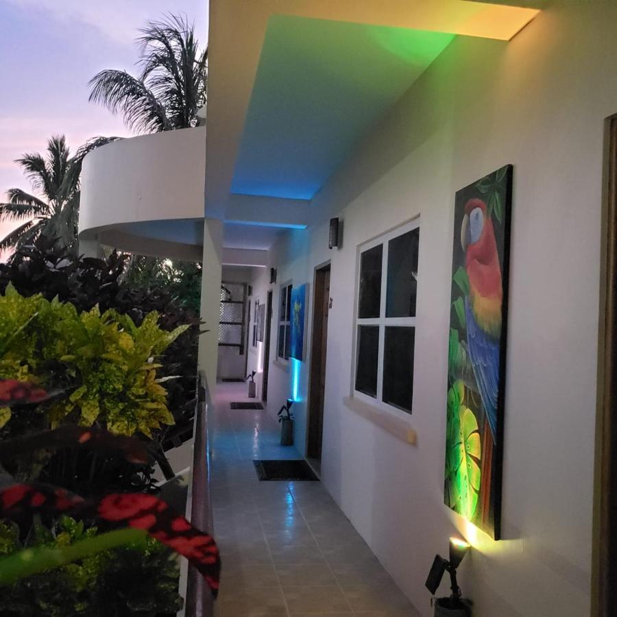 Pura Vida Inn Caye Caulker Exterior photo